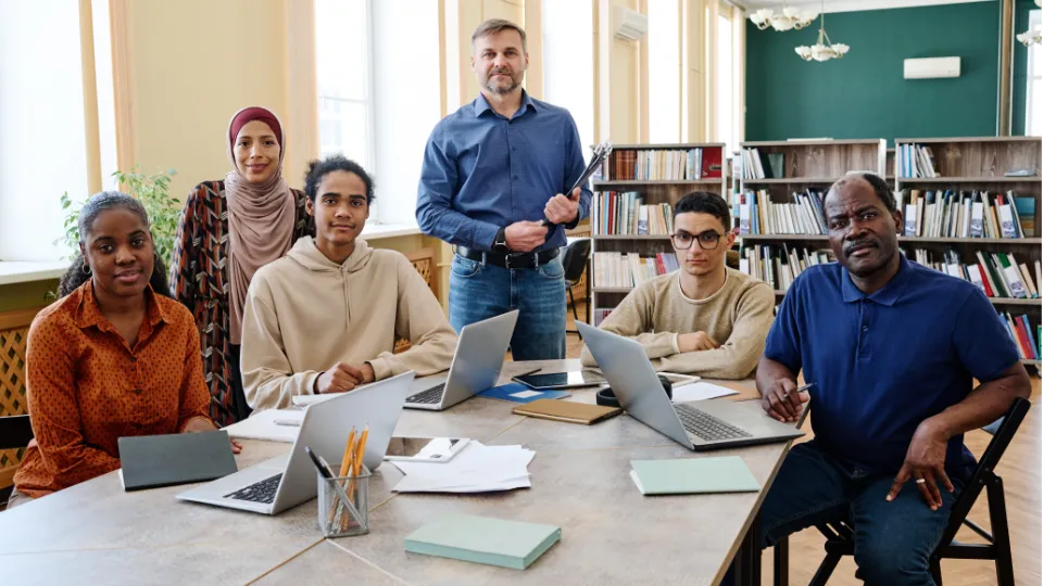 INKLUDERA GENOM STUDIECIRKEL en enkel metod för ett informellt lärande på många plan och en del i det ständiga bygget av demokratin