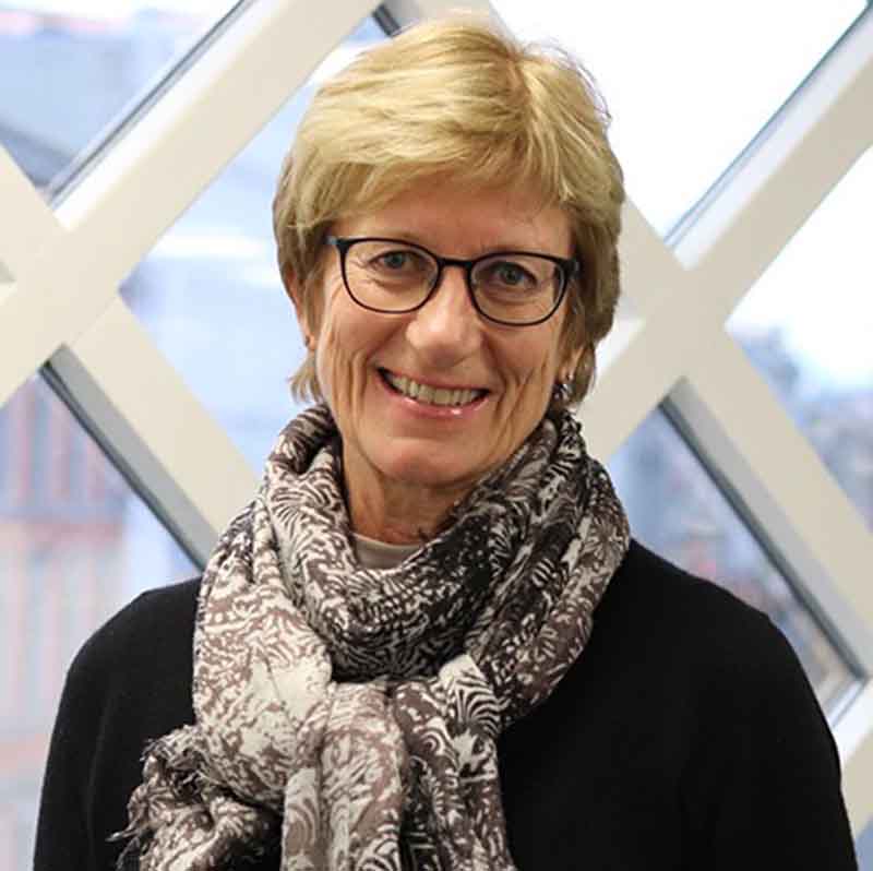 Kari Hoff-Okstad