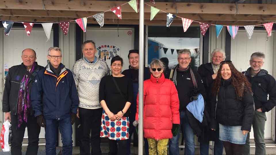 Prosjektpartnerne møttes på Grønland i mai. De representerer: Kongsskogen videregående skole i Oslo, AOF Østfold Daghøyskolen i Fredrikstad, produksjonsskolen AFUK i København og den grønlandske produksjonsskolen Piorsaavik i Nuuk.
