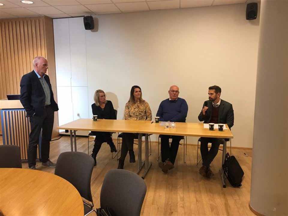Sveinn Aðalsteinsson, Guðný Björg Hauksdóttir, Ásta Kristín Sigurjónsdóttir, Guðlaugur Sæmundsson, Kristján Jóhann Kristjánsson