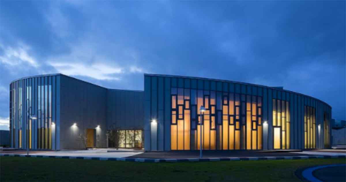 How is the education platform SKnet used in the Danish Storstrøm prison?
