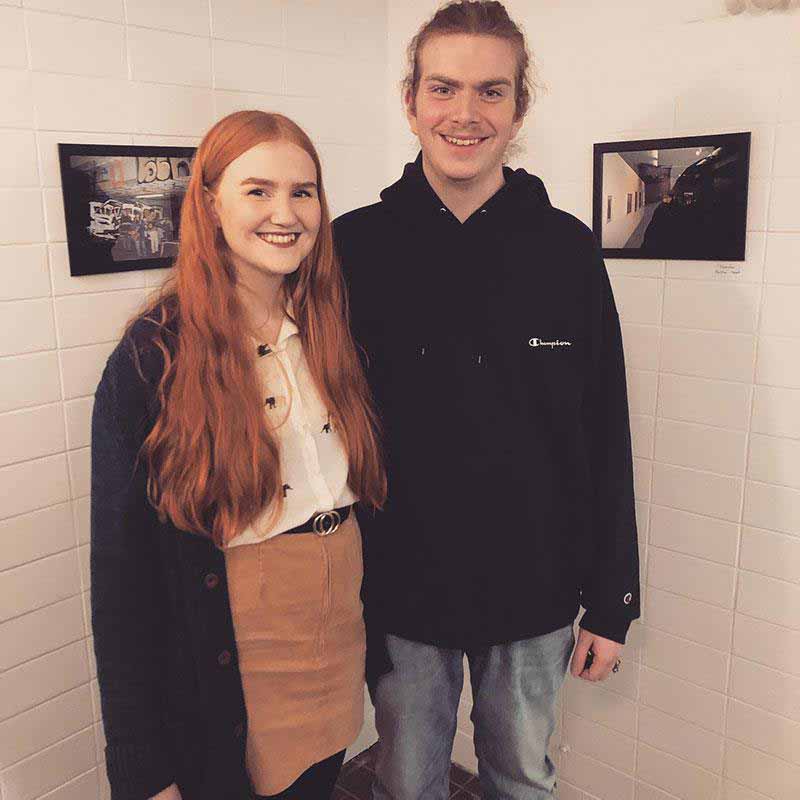 Margeir Haraldsson driver virksomhet og er primus motor i kunstfestivalen, her sammen med kjæresten Steinunn Ása Sigurðardóttir.