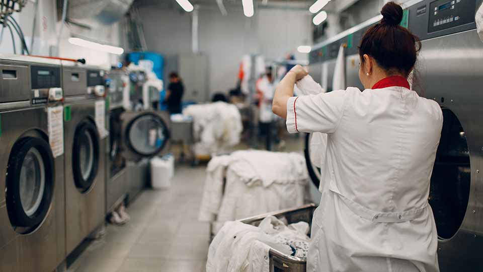 Finland satsar miljoner på invandrare som fallit ur