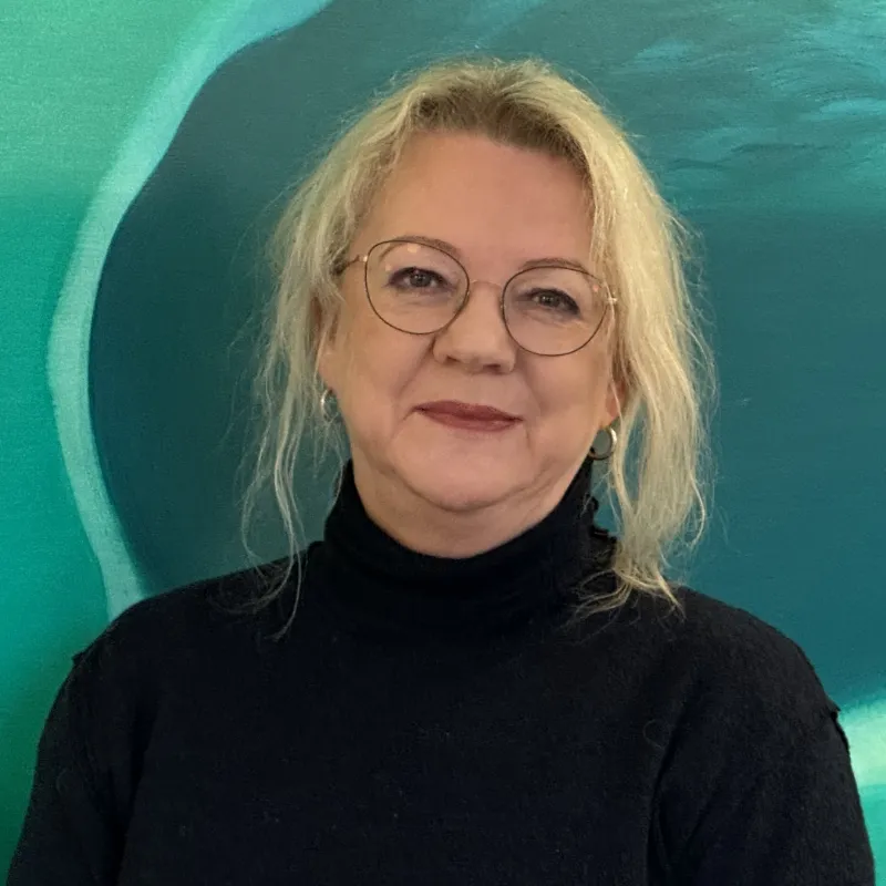 Elisabeth Holm